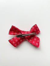 Load image into Gallery viewer, XO Valentine’s Classic Hair Bow on Clip
