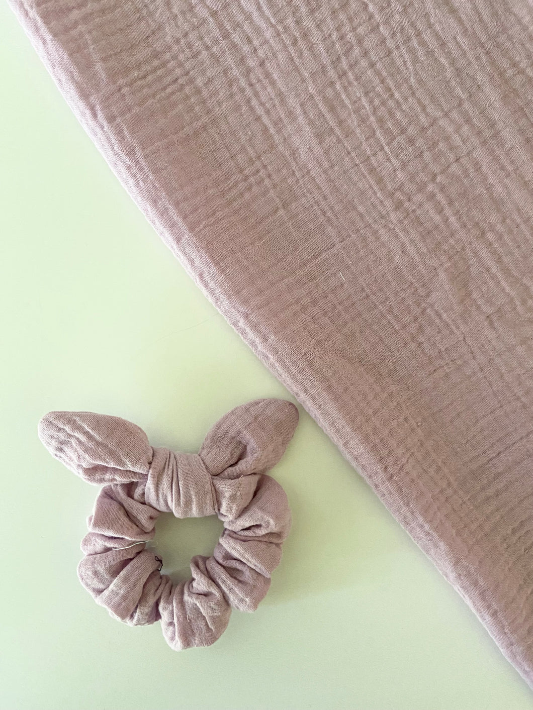 Lilac Cotton Gauze Scrunchie with Bow