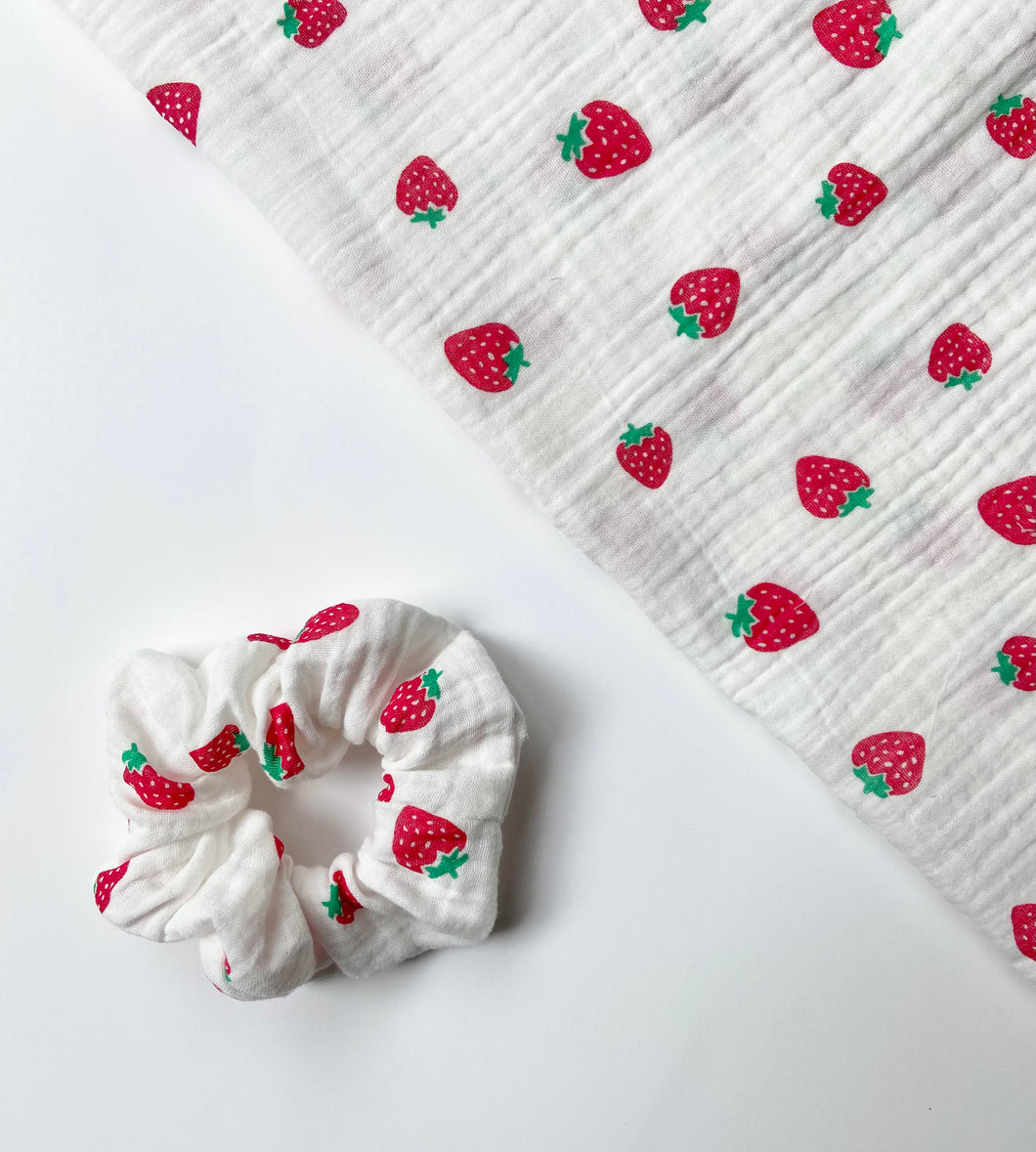 Strawberry Cotton Gauze Scrunchie