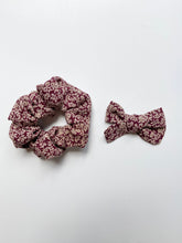 Load image into Gallery viewer, Cabernet Floral Classic Hair Bow
