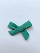 Load image into Gallery viewer, Jade Classic Hair Bow
